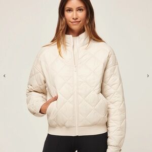 Travis Matthew Women's Cream Lights at Night Quilted Jacket - Small NWOT